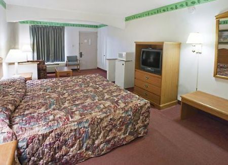 Americas Best Value Inn - Manchester Phòng bức ảnh